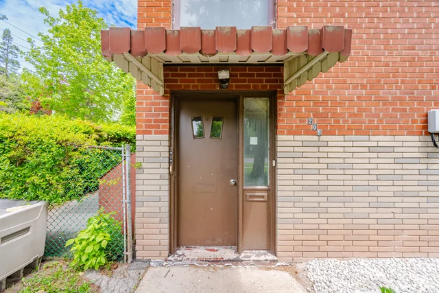 #3-203 Nelson Street, Oakville - photo 3
