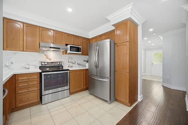 33 Bay Breeze Drive, Brampton - photo 9