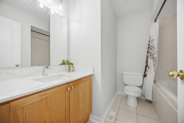 33 Bay Breeze Drive, Brampton - photo 32