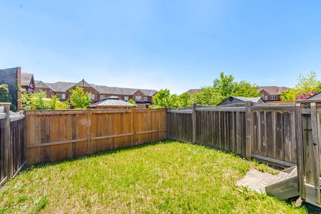 33 Bay Breeze Drive, Brampton - photo 39