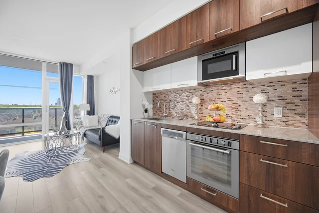 #626-4800 Highway 7, Vaughan - photo 16