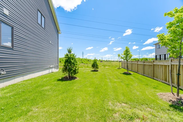 #B03-16 Peach Street, Thorold - photo 43