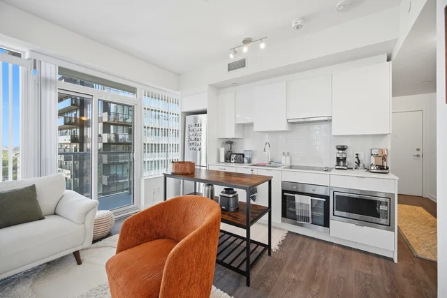 #1803-195 Redpath Avenue, Toronto - photo 8