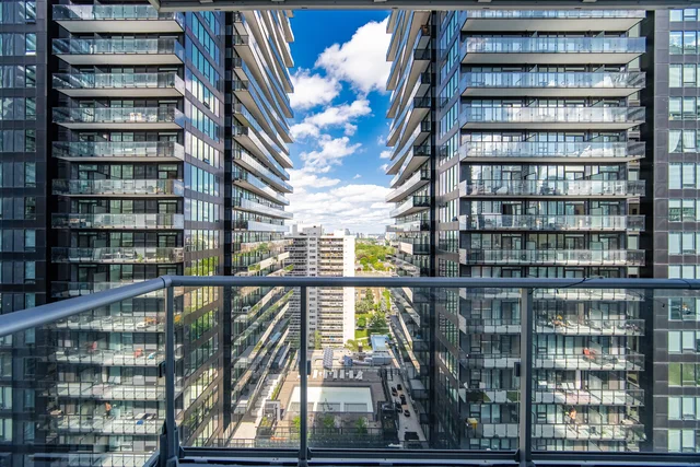 #1803-195 Redpath Avenue, Toronto - photo 14