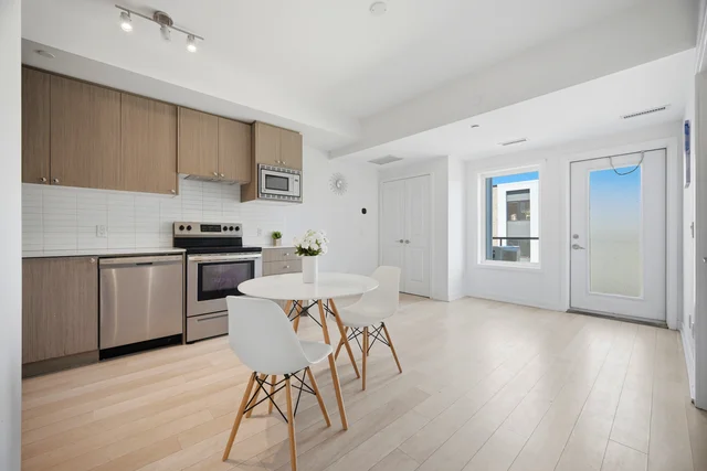 #204-155 Downsview Park Boulevard, North York - photo 7
