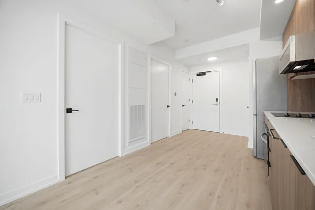 #512-2501 Saw Whet Boulevard, Oakville - photo 12