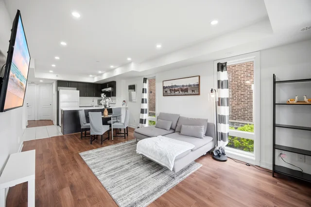 #702-60 Dunsheath Way, Markham - photo 7