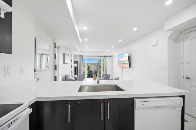 #702-60 Dunsheath Way, Markham - photo 15