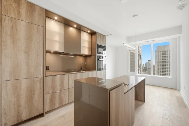 #3608-11 Yorkville Avenue, Toronto - photo 8