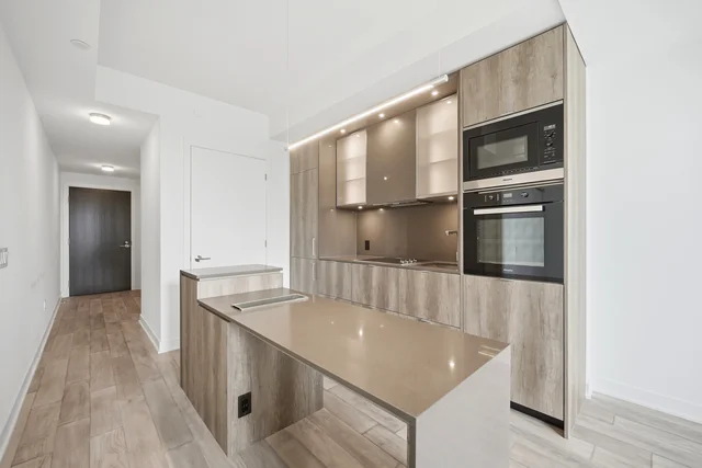 #3608-11 Yorkville Avenue, Toronto - photo 10