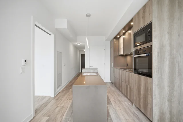 #3608-11 Yorkville Avenue, Toronto - photo 11