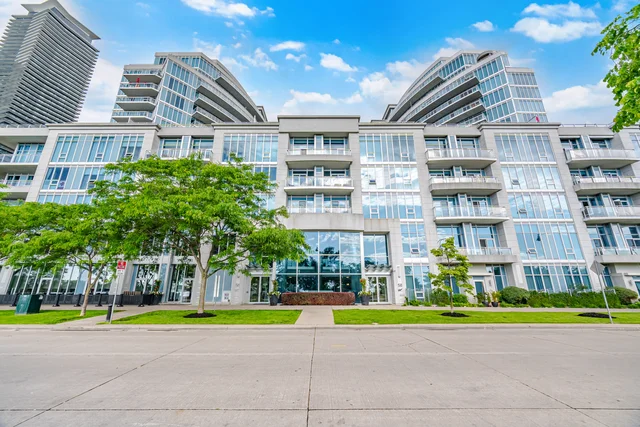 #330-58 Marine Parade Drive, Etobicoke - photo 1