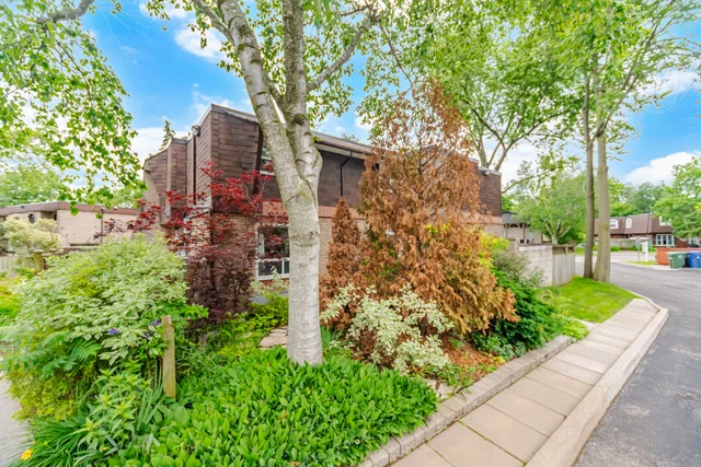#3-649 Francis Road, Burlington - photo 3