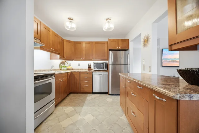 #3-649 Francis Road, Burlington - photo 16