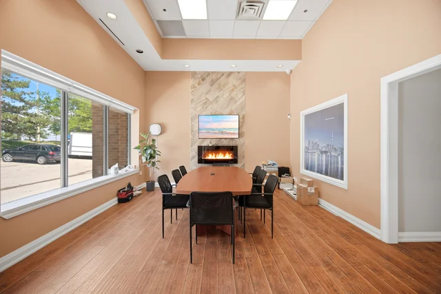 #2-16 Sims Crescent, Richmond Hill - photo 5