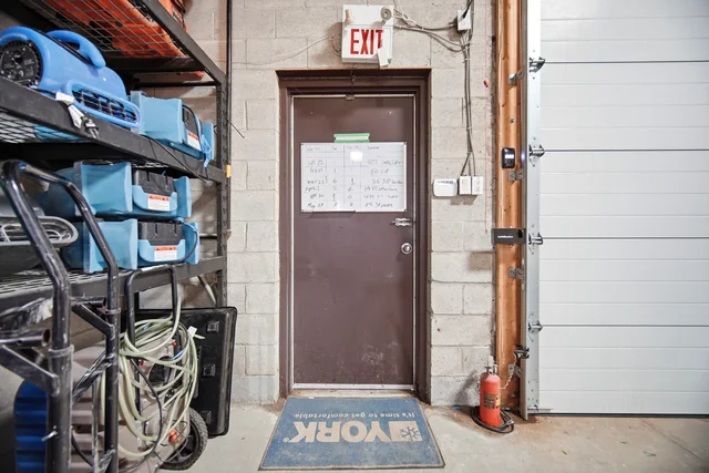 #2-16 Sims Crescent, Richmond Hill - photo 27