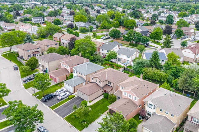 10 Meadow Bush Court, Brampton - photo 3