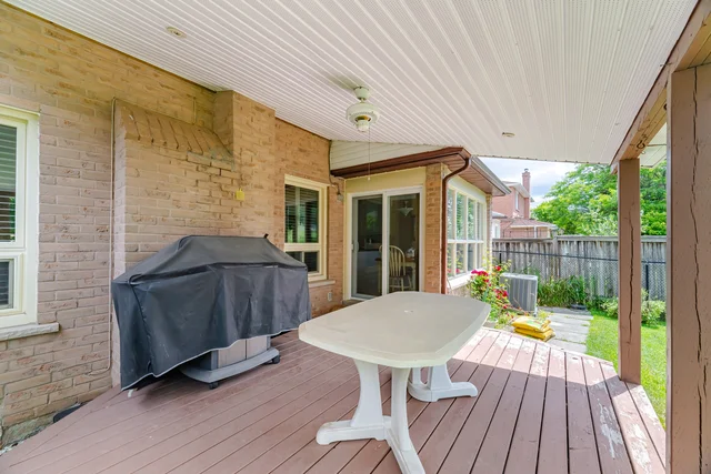 10 Meadow Bush Court, Brampton - photo 55