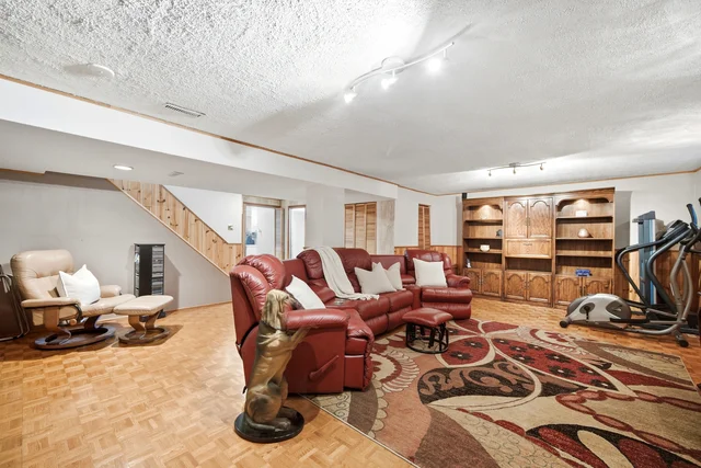 69 Oakmeadow Boulevard, Scarborough - photo 47