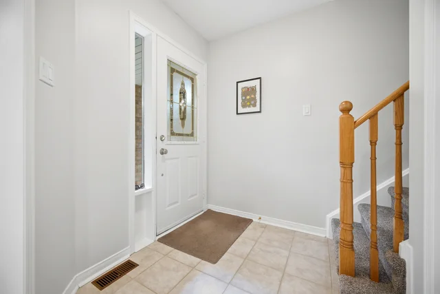 38 Furrows End, Brampton - photo 14
