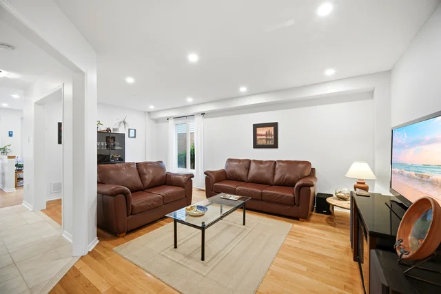 38 Furrows End, Brampton - photo 18