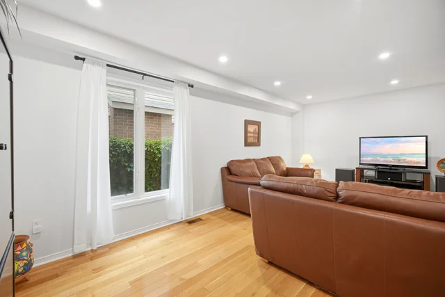 38 Furrows End, Brampton - photo 21