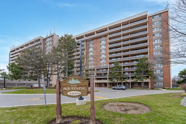 #408-2929 Aquitaine Avenue, Mississauga - photo 1