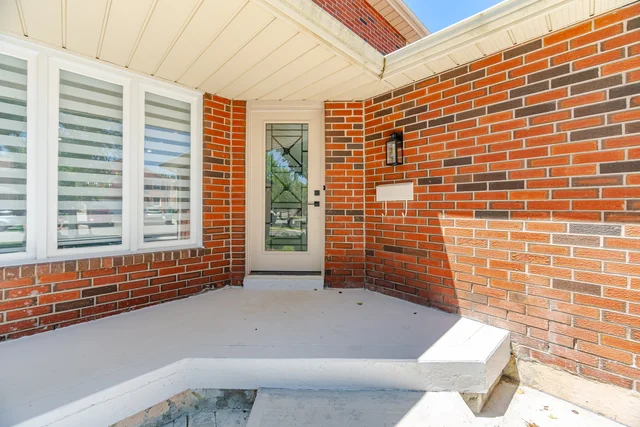 37 Lord Simcoe Drive, Brampton - photo 8