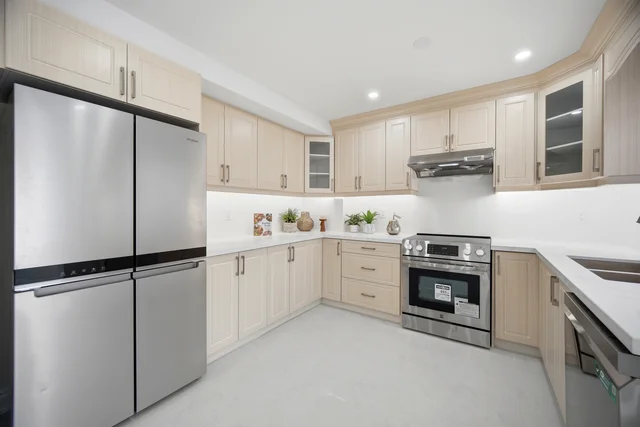 37 Lord Simcoe Drive, Brampton - photo 19