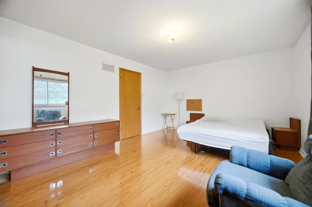 4070 Pavillion Court, Mississauga - photo 25