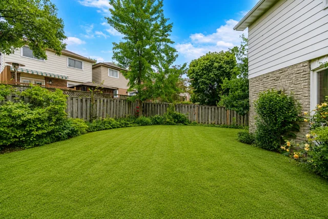 4070 Pavillion Court, Mississauga - photo 36