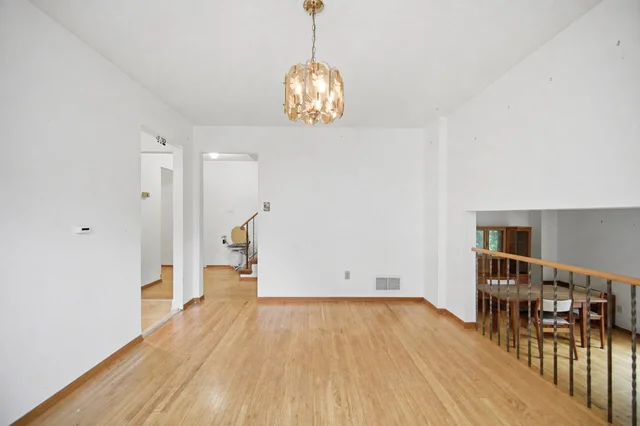 4070 Pavillion Court, Mississauga - photo 7