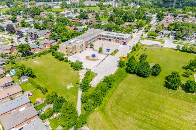 74 Ringway Crescent, Etobicoke - photo 88