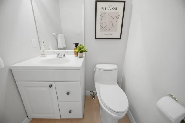 913 Maple Avenue, Milton - photo 32