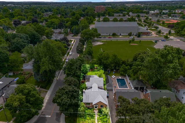 83 Mill Street South, Brampton - photo 3