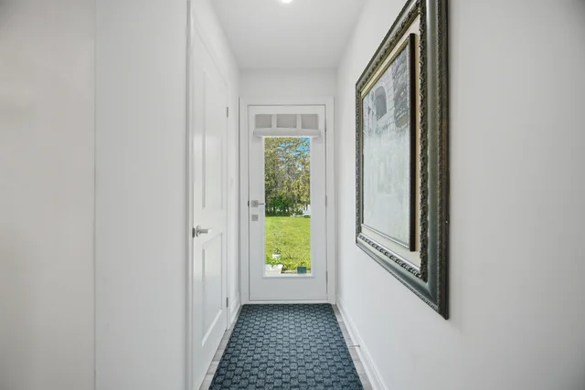 3211 Cove Avenue, Innisfil - photo 20