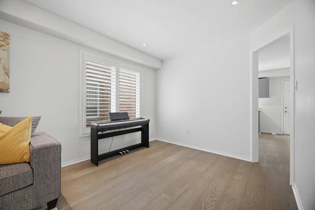 71 Barrett Avenue, Brantford - photo 14