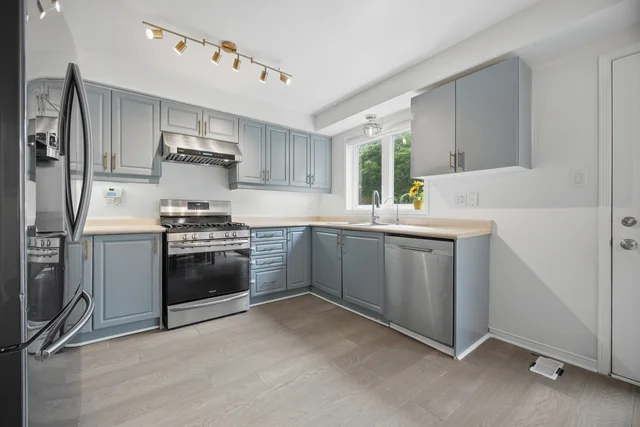 71 Barrett Avenue, Brantford - photo 17