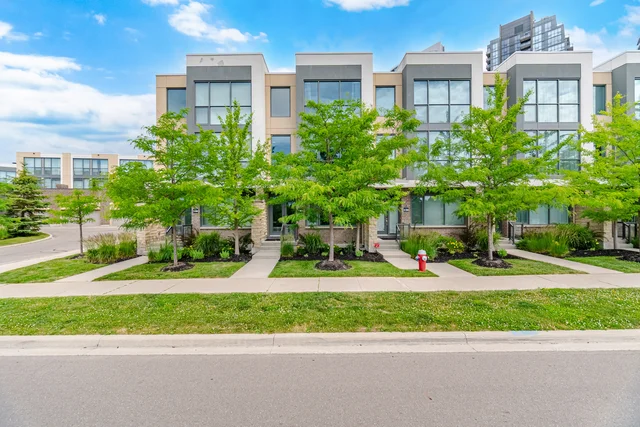 #2-150 Little Creek Road, Mississauga - photo 2