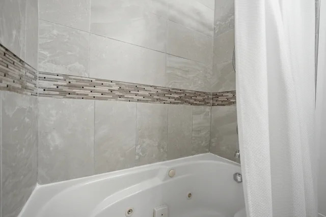 153 McIntosh Street, Scarborough - photo 31