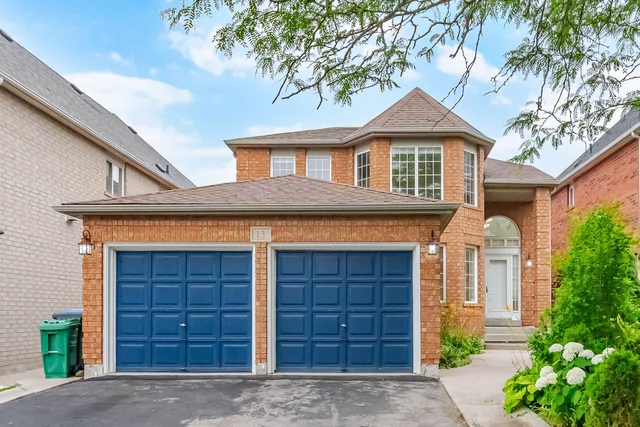 13 Ribbon Drive, Brampton - photo 1
