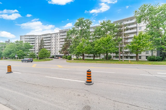 #107-3460 Keele Street, North York - photo 27