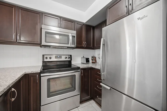 19 Grand Trunk Crescent #3708, Toronto - photo 11