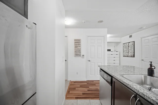 19 Grand Trunk Crescent #3708, Toronto - photo 12