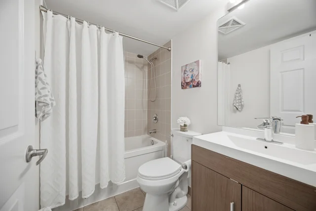 19 Grand Trunk Crescent #3708, Toronto - photo 24
