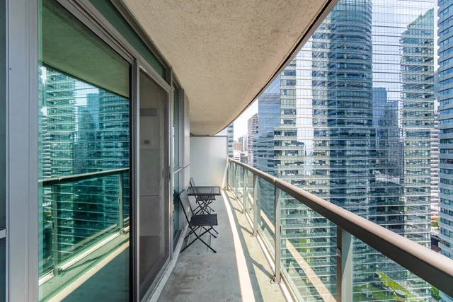 19 Grand Trunk Crescent #3708, Toronto - photo 29