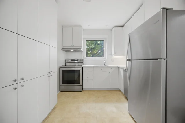 154 Martin Grove Road, Etobicoke - photo 16