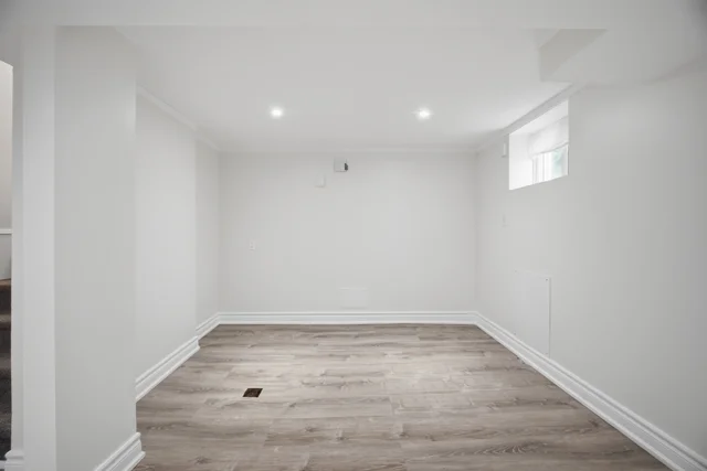 154 Martin Grove Road, Etobicoke - photo 33