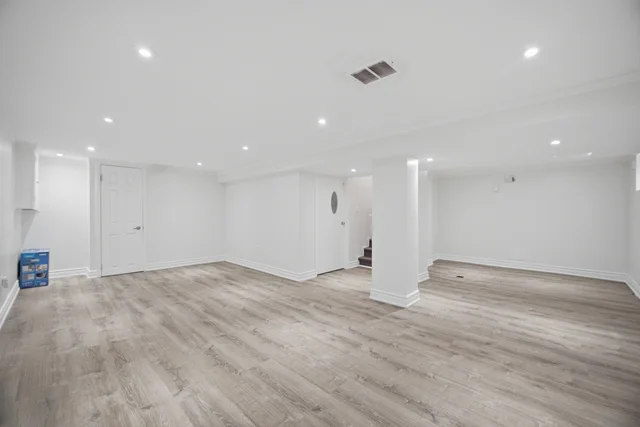 154 Martin Grove Road, Etobicoke - photo 35