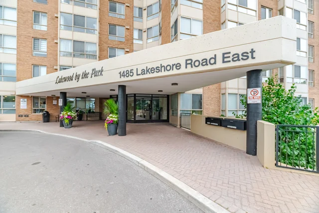 #411-1485 Lakeshore Road East, Mississauga - photo 3